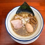 中華そば まるき - 港町の煮干しそば（味玉煮干，細麺）。1170円（税込）。