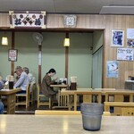 飯野屋 - 店内の雰囲気