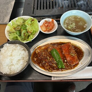 燈台下焼肉センター - 料理写真: