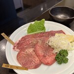 蔓牛焼肉 太田家 - 