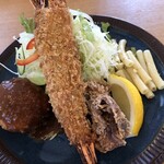 洋食のオーニシ - C クリームコロッケ＆大海老フライ