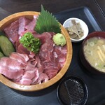 宅配弁当・食堂 たばご屋 - 料理写真:マグロ丼