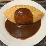 グリル末松 - お美しい薄焼き卵のオムライス様。ケチャップではなくデミグラスソースが大人でしょ( ु ›ω‹ ) ु♡