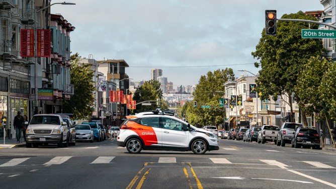 Cruise car in San Francisco streets