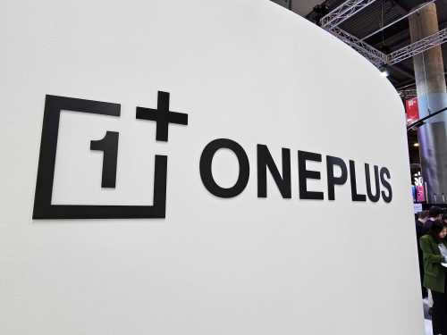 OnePlus sign at MWC 2023