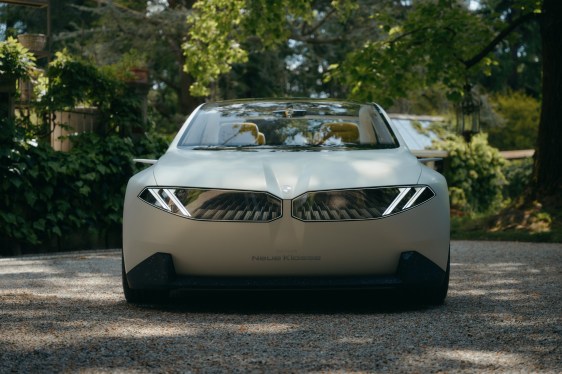 BMW vision neue klasse concept, front view