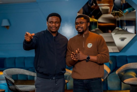 Moniepoint founders (Tosin Eniolorunda and Felix Ike)