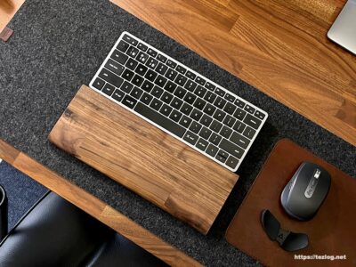 ウッドパームレスト ウォールナットの使用風景 Satechi X1 Slim キーボードと。