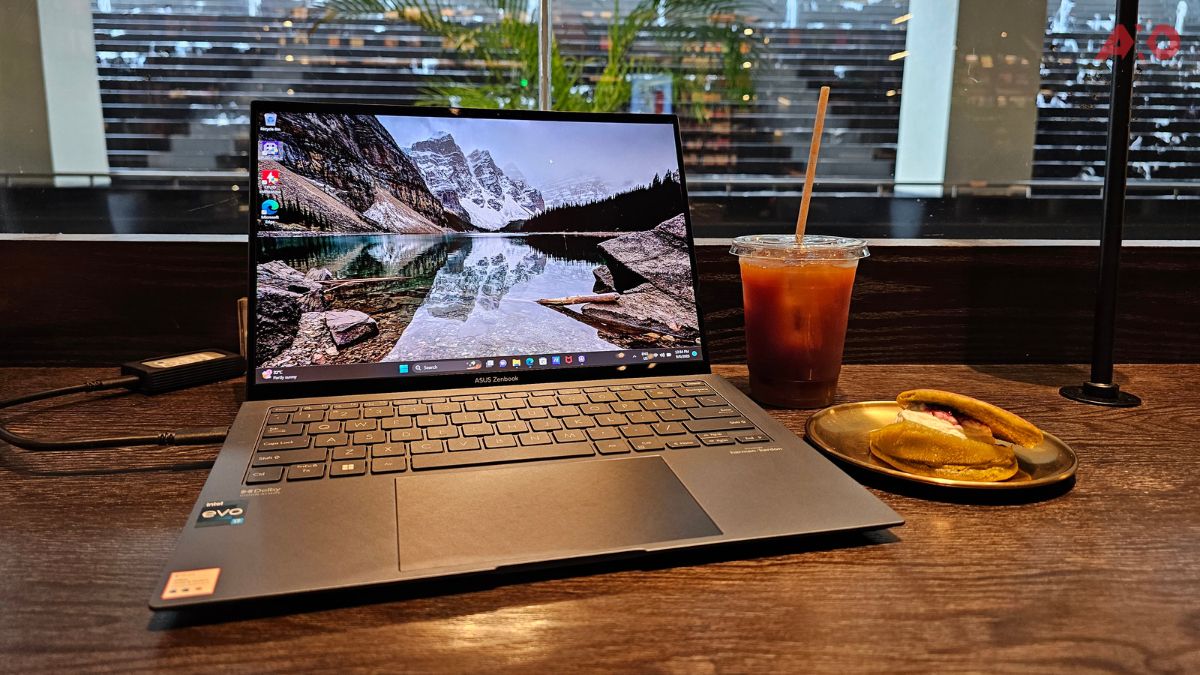 ASUS Zenbook S 13 OLED Review