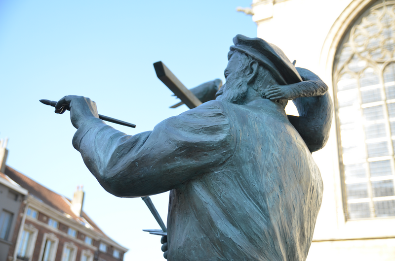 Pieter Bruegel statue Brussels