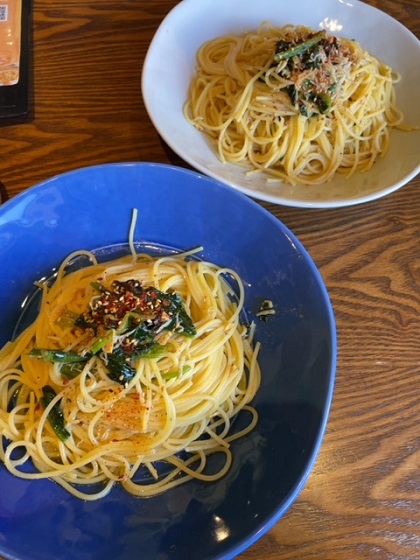 ラパウザ　日替わりランチパスタ　釜揚げしらすとほうれん草の和風ソース