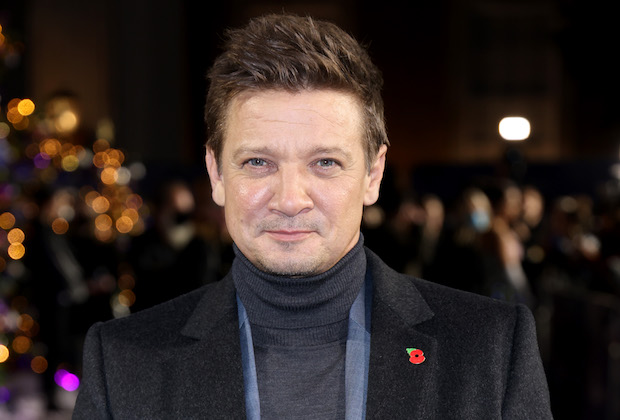 jeremy-renner-injured-snow-plow-accident