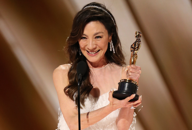 Michelle Yeoh Wins Oscar