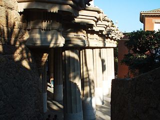 Another view of the same columns Otra vista de las mismas columnas