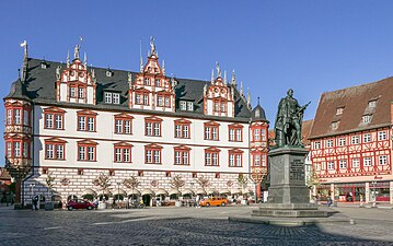 Coburger Marktplatz mit dem Stadthaus