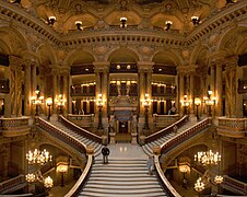 Trappen in de op 5 januari 1875 geopende Opéra Garnier in de Franse hoofdstad Parijs