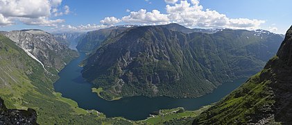 Nærøyfjorden from Bakkanosi