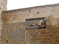 English: The bas-relief of the Lion Gate, after restoration. Français : Le bas-relief de la Porte au Lion, après restauration.