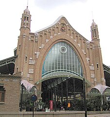 Façana del Mercat de Colom de València (c/Comte Salvatierra)