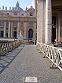 punto della piazza dove papa Giovanni Paolo II subì l'attentato del 13 maggio 1981