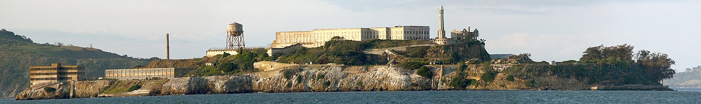 High-res panoramic view of Alcatraz Island