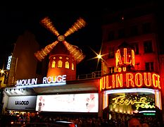 Balul Moulin Rouge.