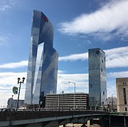 Cira Centre South: FMC Tower, offices/residential (L) and Cira Chestnut Tower, aka Evo (R), residential