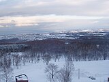 天都山頂上より網走市街を見る（2004年12月）