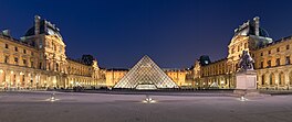 It Louvre (by nacht)