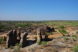 Turm- und Domstrukturen in den Pics de Sindou