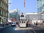 'U famose Check-Point Charlie sus a Friedrichstraße jndr'à 'u 2009