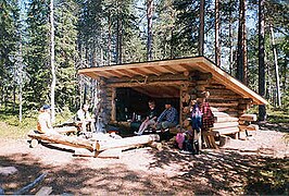 Lean-to shelter