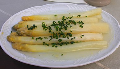 Spargel als Beilage