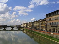 O Arno em Florença