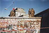 De Meur verdêelde de stad letterlik in twêen va 1961 toet 1989