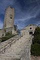 La Tour et l'église de Chambles.