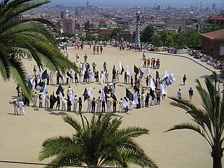 Traditional folk-dance-group on the terrace Grupo de danza tradicional sobre la terraza