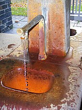 Trinkbrunnen im Kurpark mit eisenhaltigem Wasser aus der Wiesenquelle