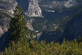 Nevadawaterval en Vernalwaterval vanaf Glacier Point