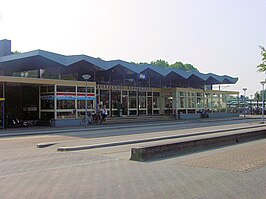 Het stationsgebouw van Emmen