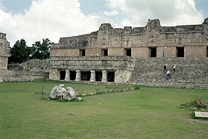 Rovine nel sito archeologico di Uxmal