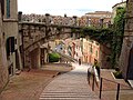 Acquedotto medievale / Mediaeval aqueduct.