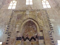 Decoration around the mihrab