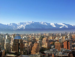 Panorama del centro di Santiago d'inverno