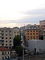 Italiano: Via Serra a Genova, fotografata da sopra la stazione ferrociaria di Genova Brignole