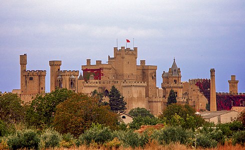 Turoj de la palac-kastelo de Olite.