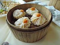 Xiaolongbao mit Krabbenrogen (oben) in Hongkong