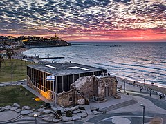 Musée de l'Etzel (Irgoun), le bâtiment sur le front de mer, 2018.