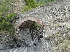 Ulu Bridge in İlisu, Qakh District Photograph: Murad Ahmadzada Licensing: CC-BY-SA-4.0