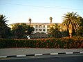 Afrikaans: Tintenpalast, het parlement van Namibië Deutsch: Tintenpalast, das Parlament von Namibia English: Tintenpalast, the Parliament of Namibia